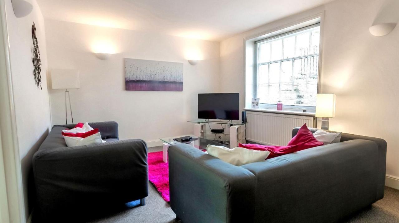 Self contained, Garden Flat, Montpellier Villas Cheltenham Buitenkant foto