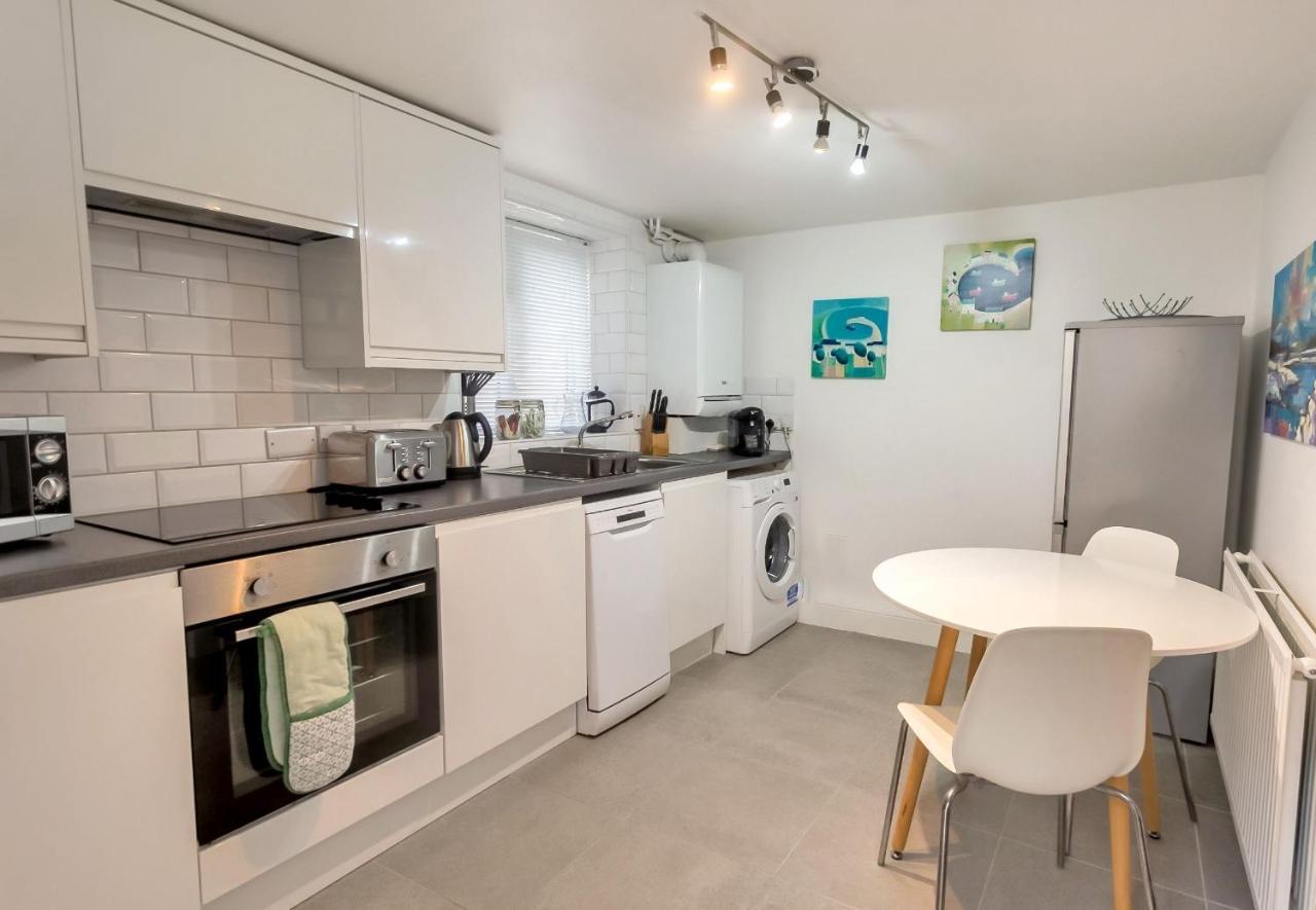 Self contained, Garden Flat, Montpellier Villas Cheltenham Buitenkant foto