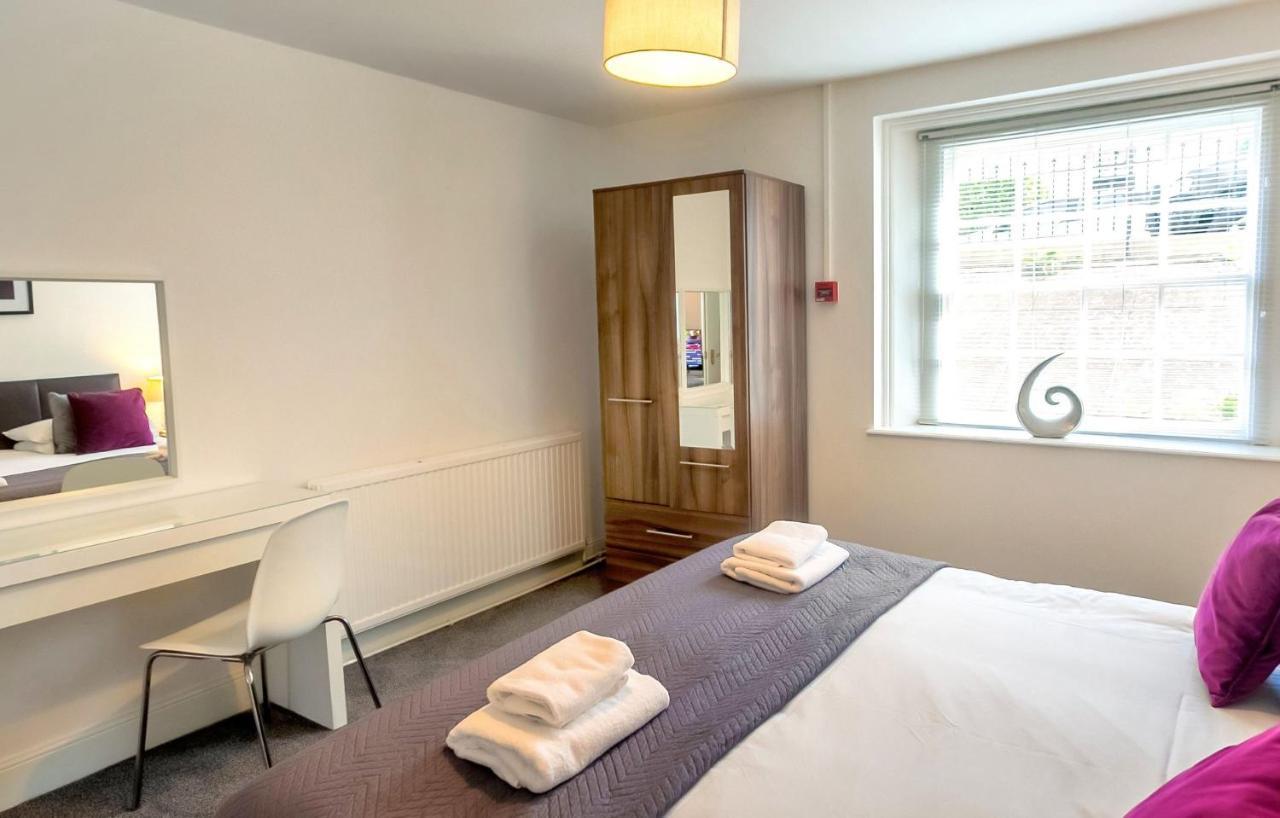 Self contained, Garden Flat, Montpellier Villas Cheltenham Buitenkant foto